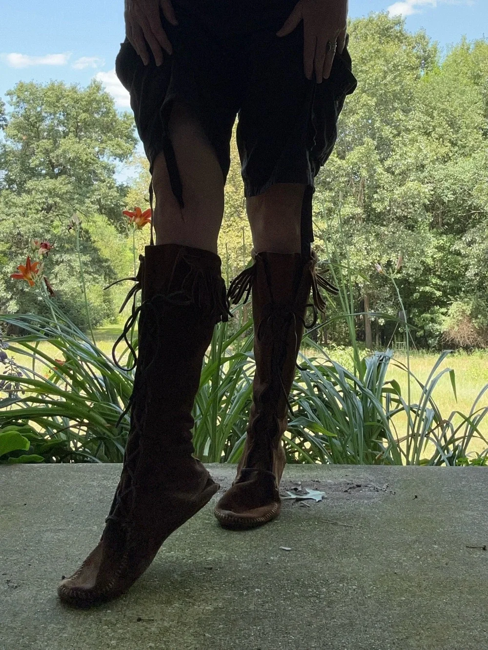 Vintage 70s Brown Suede Leather Lace-Up Fringe Knee-High Moccasins Boots